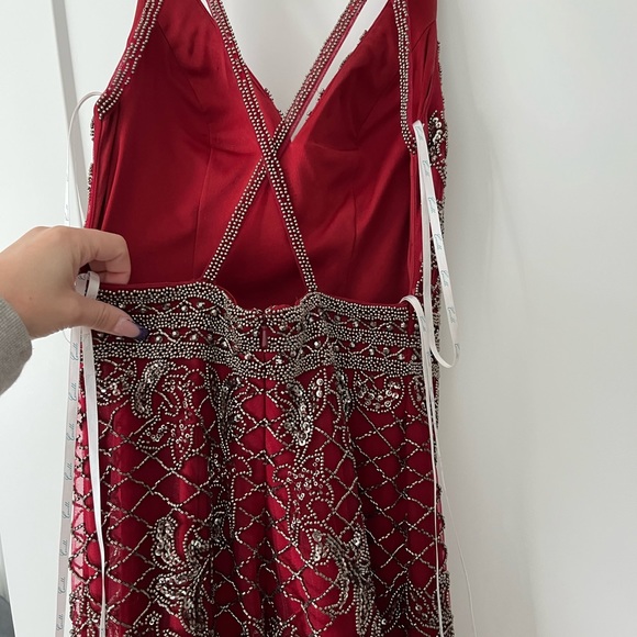 Red prom dress - Picture 2 of 4